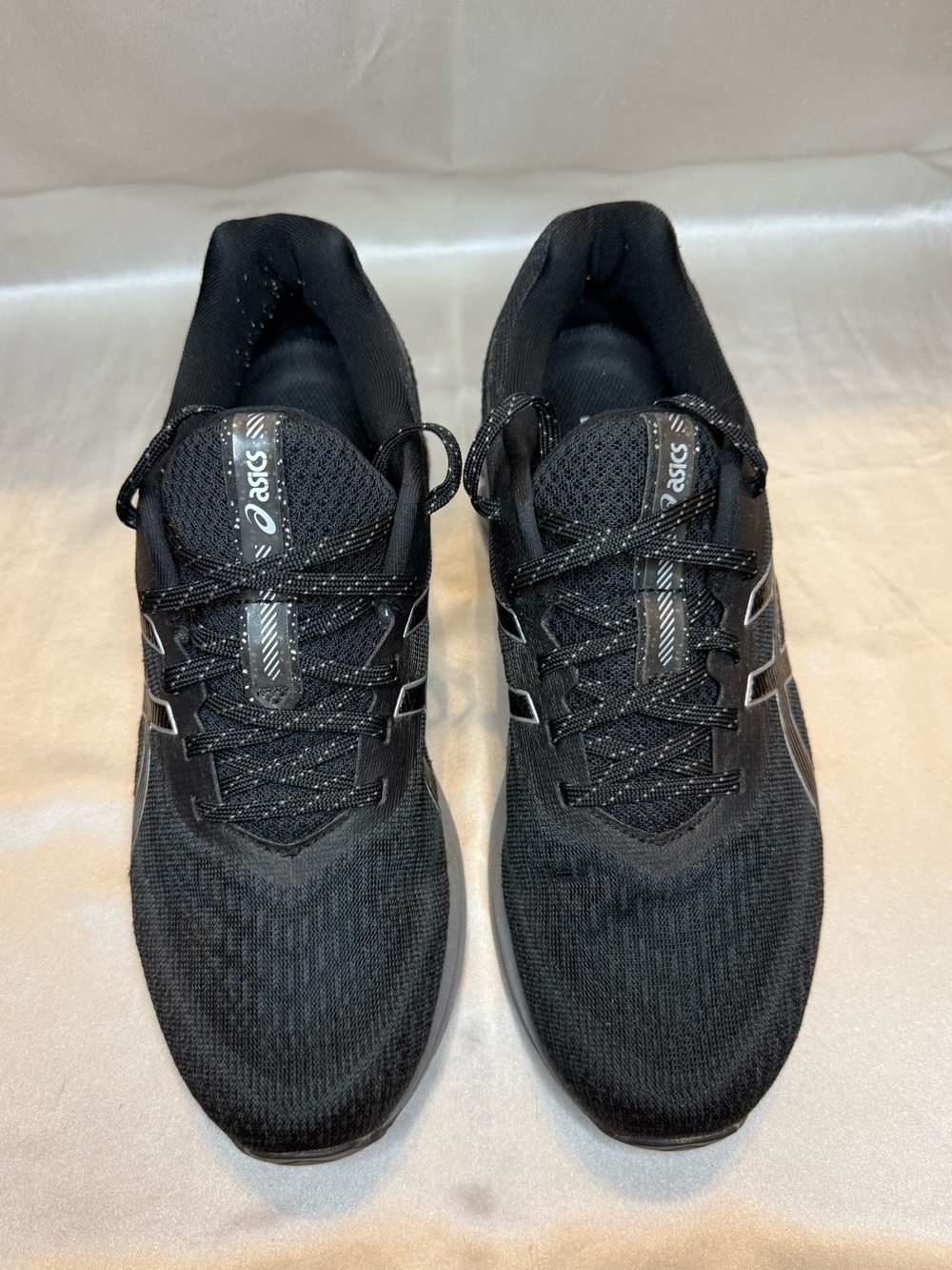 Men’s Asics - Picture 3 of 5